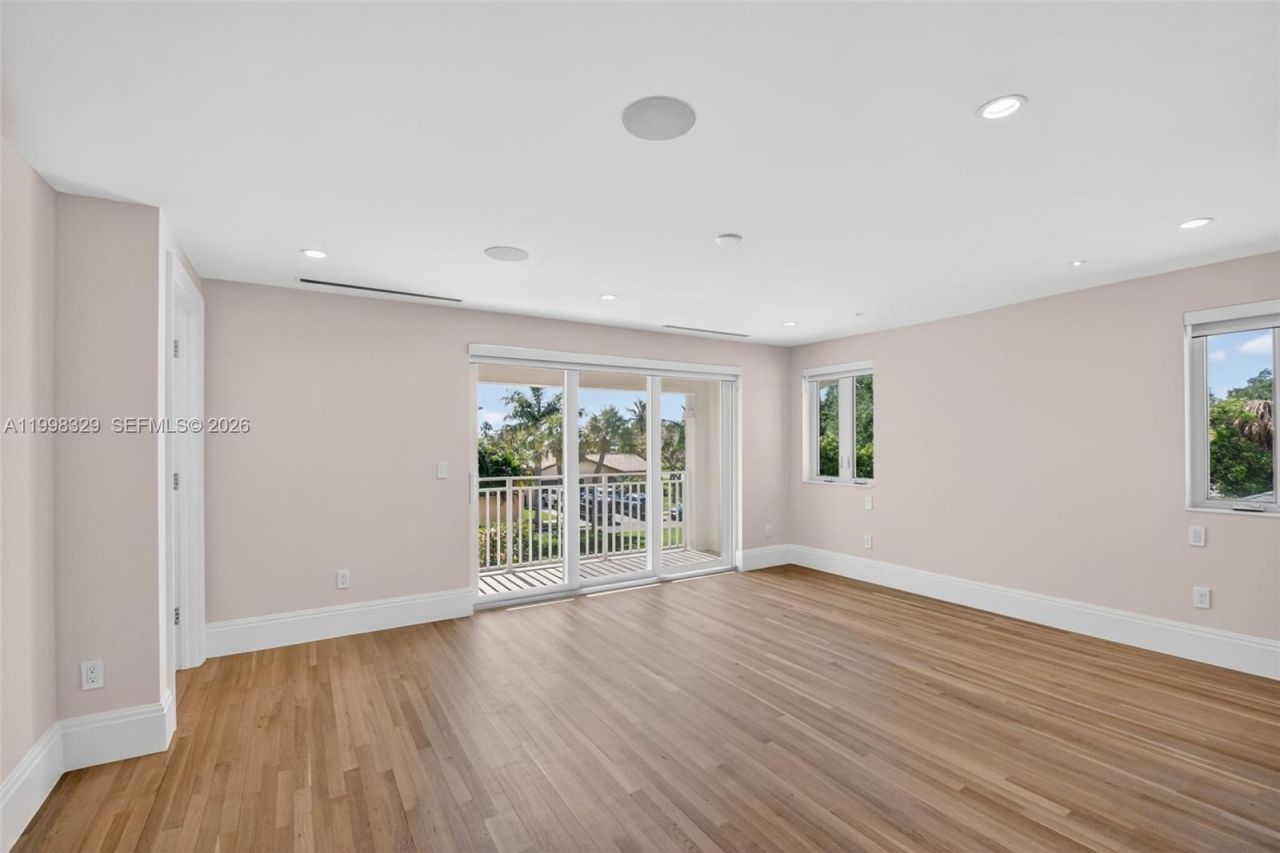 1017 S Palmway, Lake Worth, FL 33460 Photo