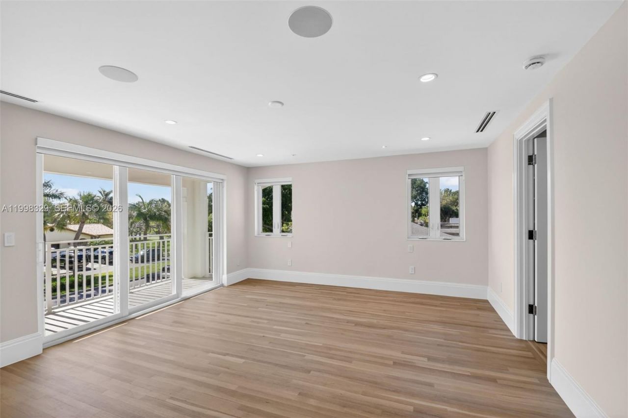 1017 S Palmway, Lake Worth, FL 33460 Photo
