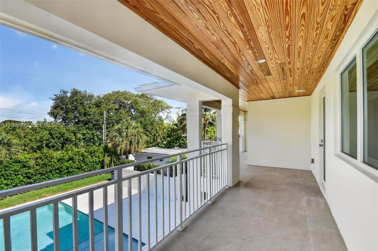 1017 S Palmway, Lake Worth, FL 33460 Photo