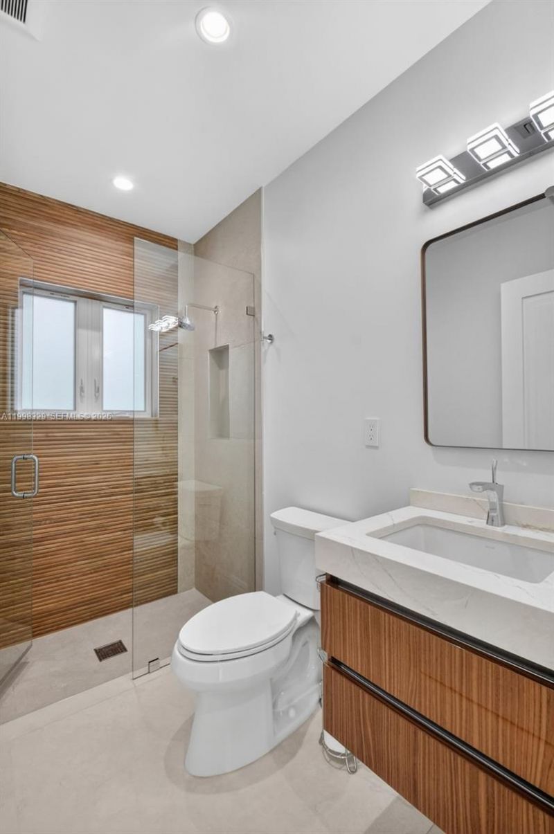 1017 S Palmway, Lake Worth, FL 33460 Photo