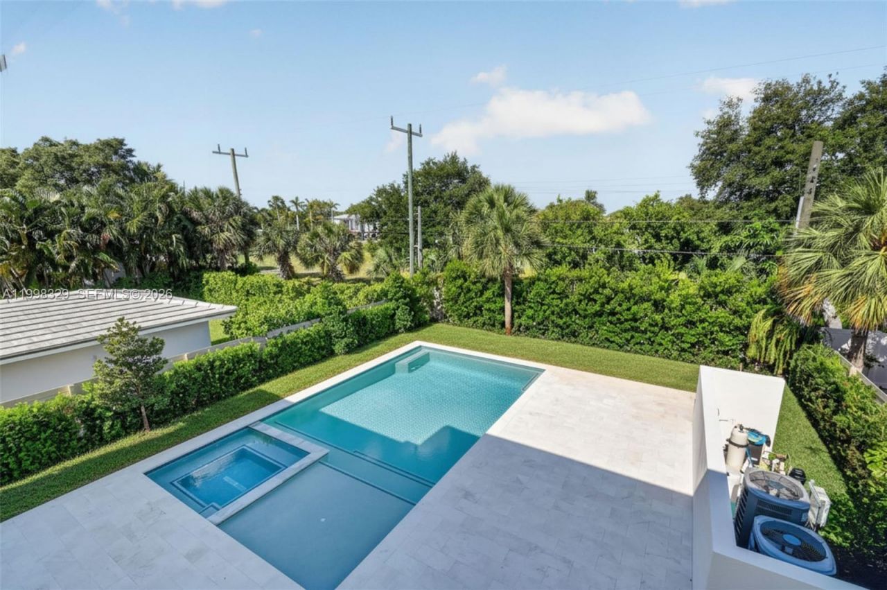 1017 S Palmway, Lake Worth, FL 33460 Photo