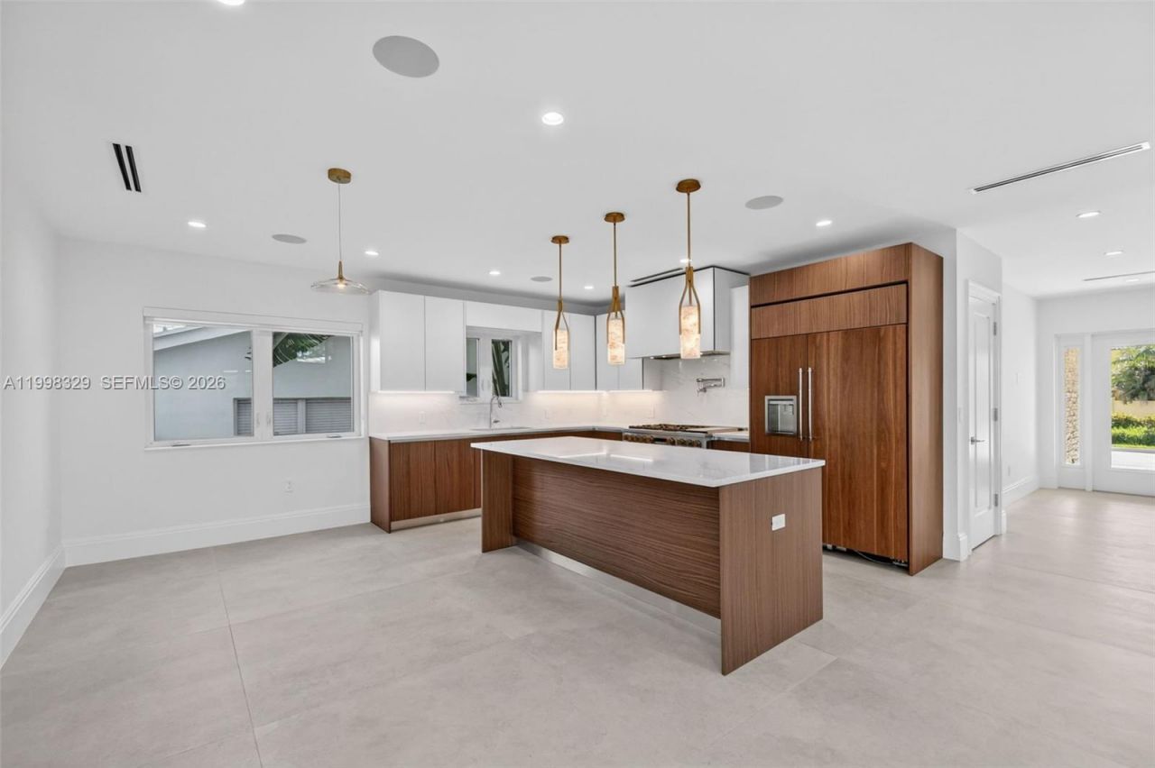 1017 S Palmway, Lake Worth, FL 33460 Photo