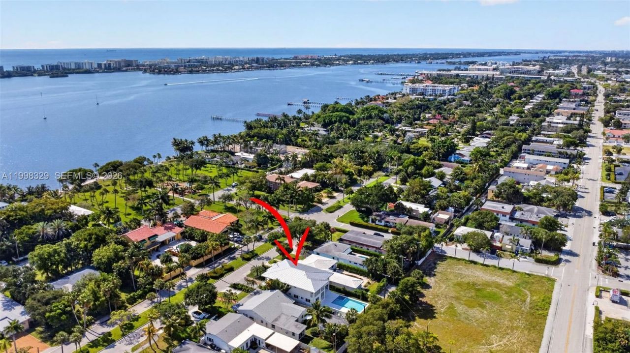 1017 S Palmway, Lake Worth, FL 33460 Photo