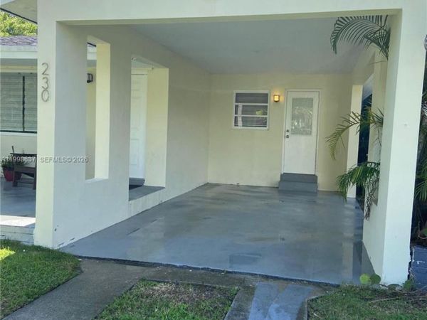 230 NE 2nd PL, Dania Beach, FL 33004