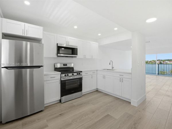 315 NW 109th Ave, Unit 205, Miami, FL 33172