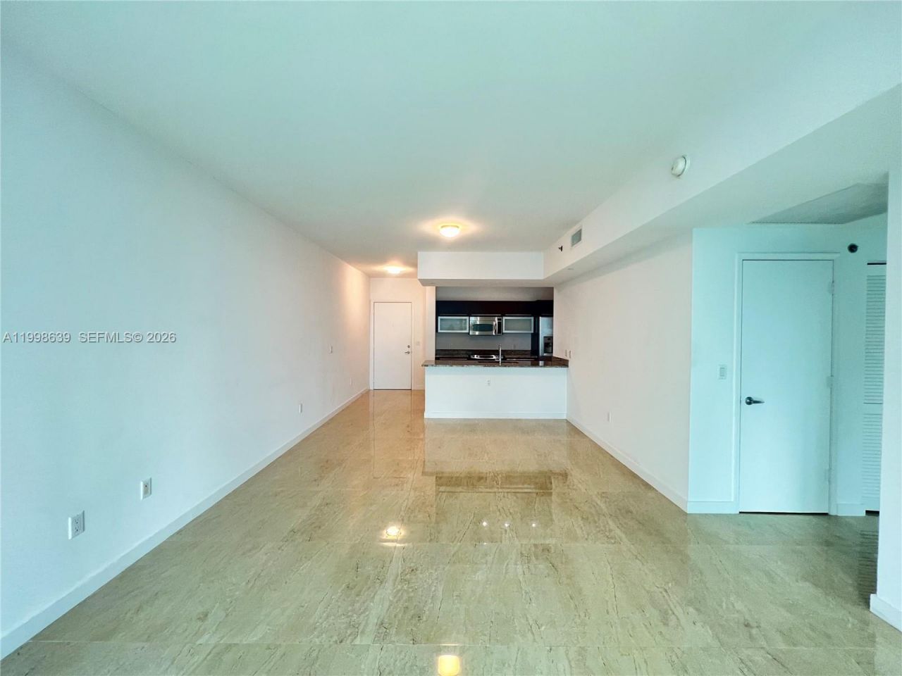 950 Brickell Bay Dr, Unit 2801, Miami, FL 33131 Photo