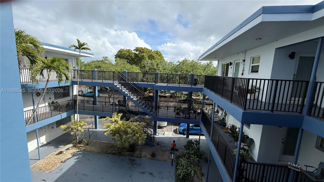 1943 Monroe St, Unit 306A, Hollywood, FL 33020 Photo