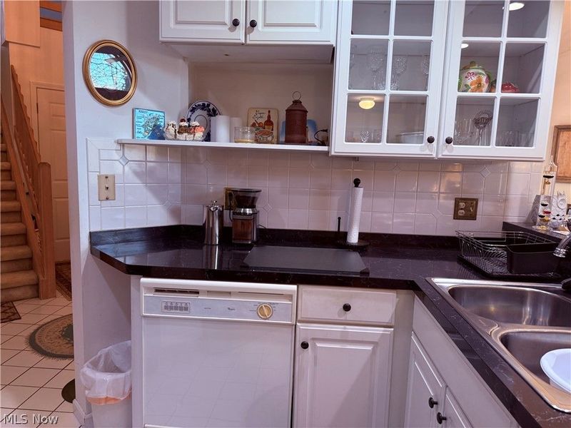 111 N Aspen Court, Unit 3, Warren, OH 44484 Photo 10