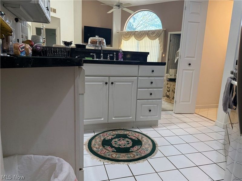 111 N Aspen Court, Unit 3, Warren, OH 44484 Photo 12