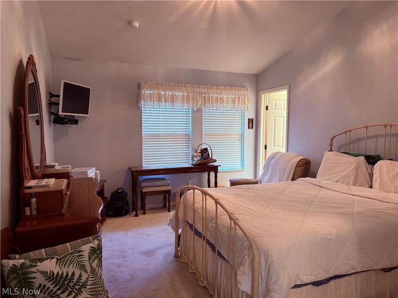 111 N Aspen Court, Unit 3, Warren, OH 44484 Photo 18