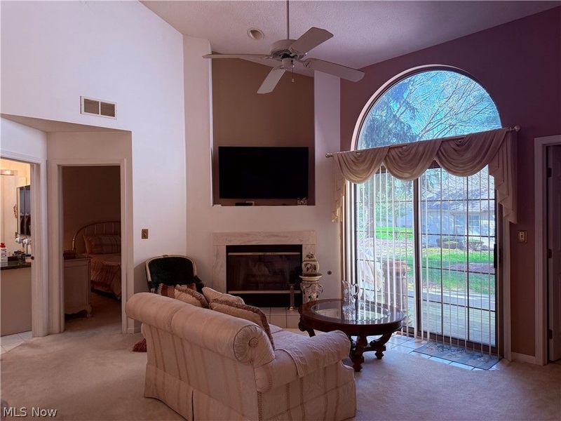 111 N Aspen Court, Unit 3, Warren, OH 44484 Photo 2