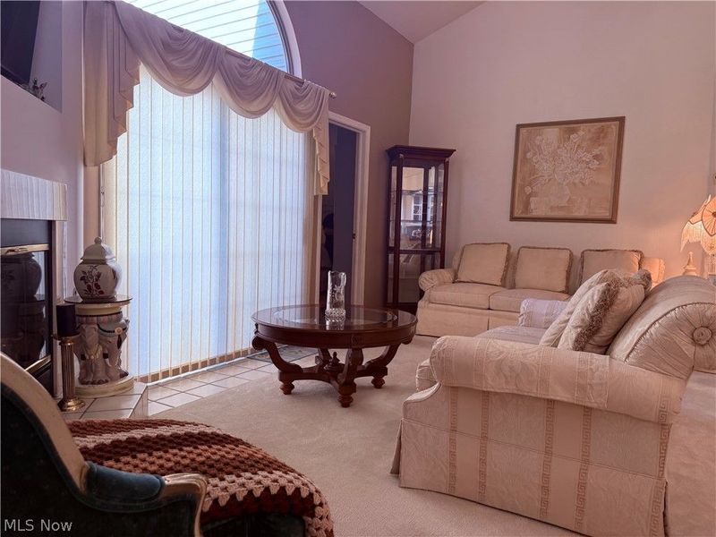 111 N Aspen Court, Unit 3, Warren, OH 44484 Photo 4