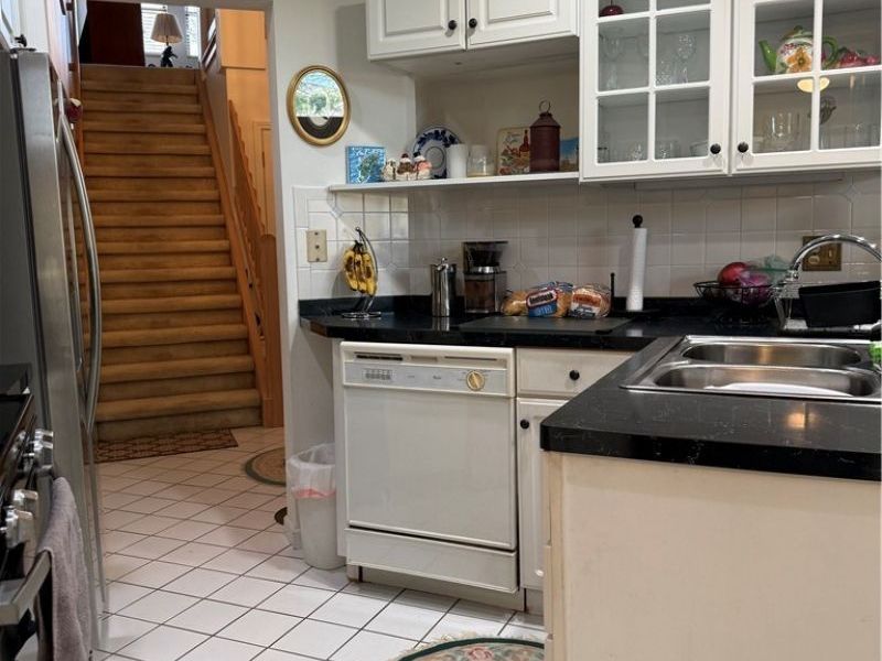 111 N Aspen Court, Unit 3, Warren, OH 44484 Photo 9