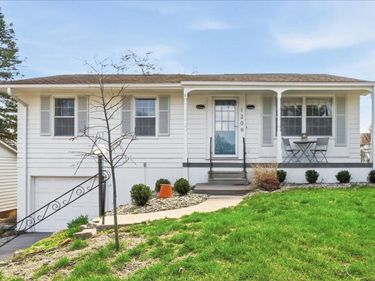 1209 WEDGEWOOD Drive, COUNCIL BLUFFS, IA 51503