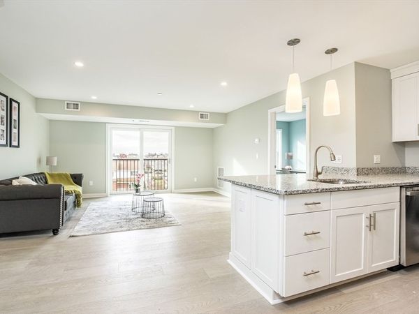 450 American Legion Highway, Unit 302, Revere, MA 02151