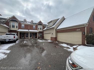 43216 Pendleton Circle, Sterling Heights, MI 48313