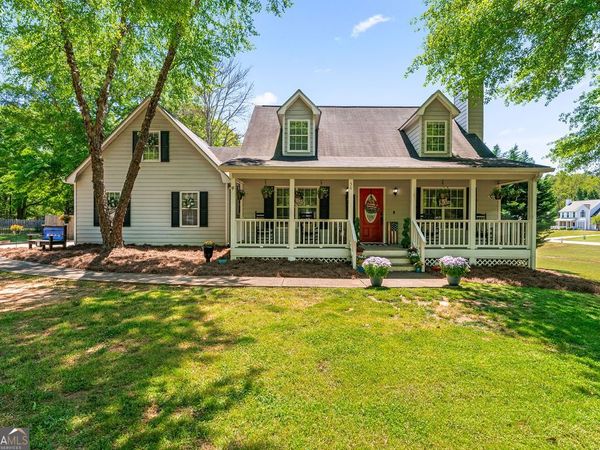 50 Bridgewater Drive, Newnan, GA 30265