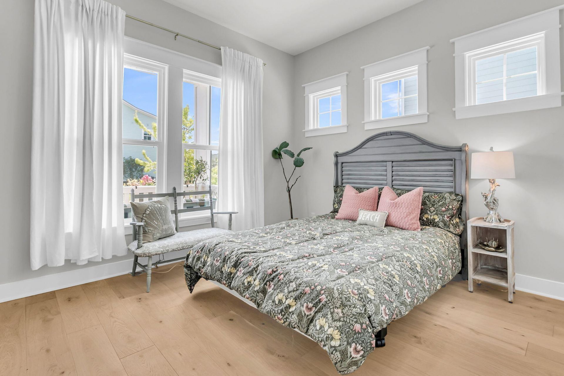 3889 Maidstone Drive Photo 18