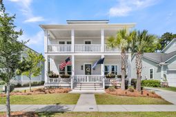 3889 Maidstone Drive photo 4