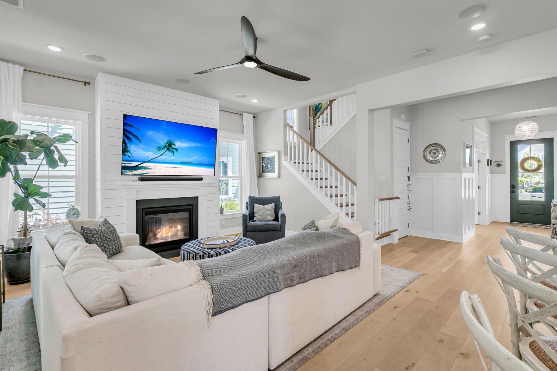 3889 Maidstone Drive Photo 21