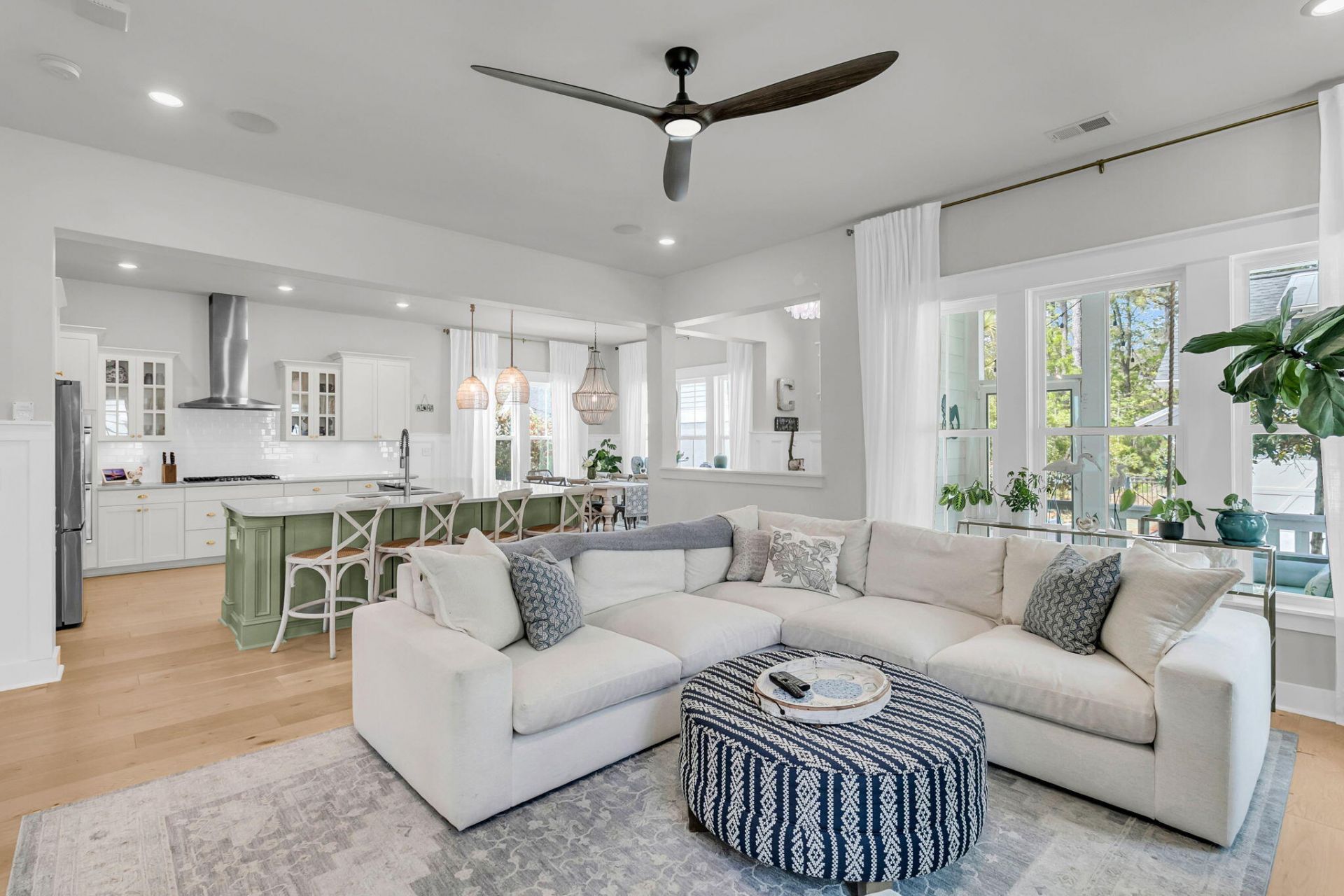 3889 Maidstone Drive Photo 23