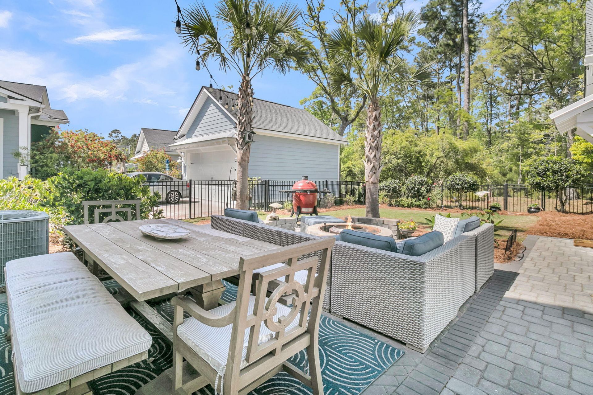 3889 Maidstone Drive Photo 9