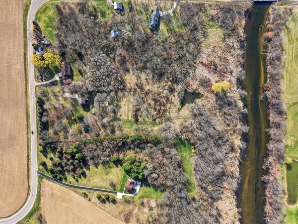 504 County Road N, Stoughton, WI 53589