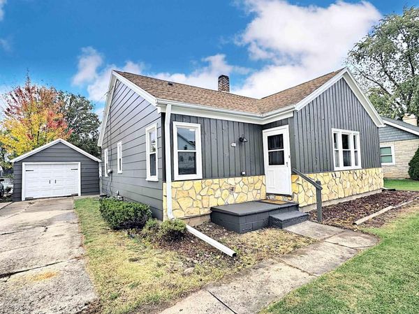 310 W RYAN STREET, Brillion, WI 54110