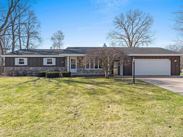 2245 LARKSPUR DRIVE, Appleton, WI 54915