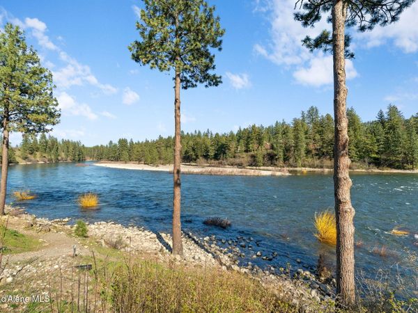 695 S Majestic View Dr , Post Falls, ID 83854