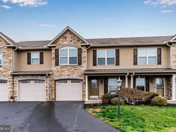 2674 GRACIE DRIVE, HARRISBURG, PA 17112