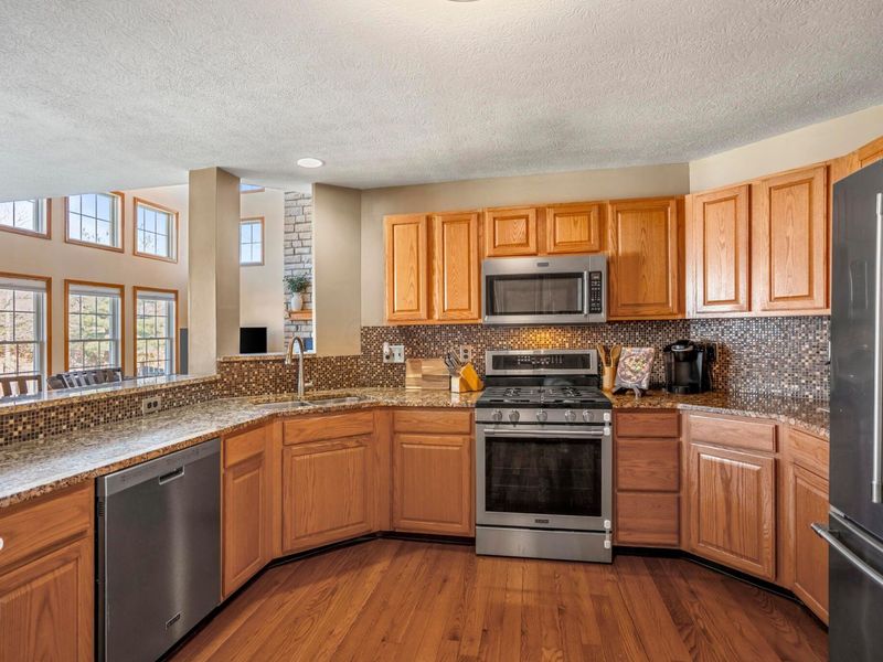 1887 Deer Crossing Drive, Marysville, OH 43040 Photo 17