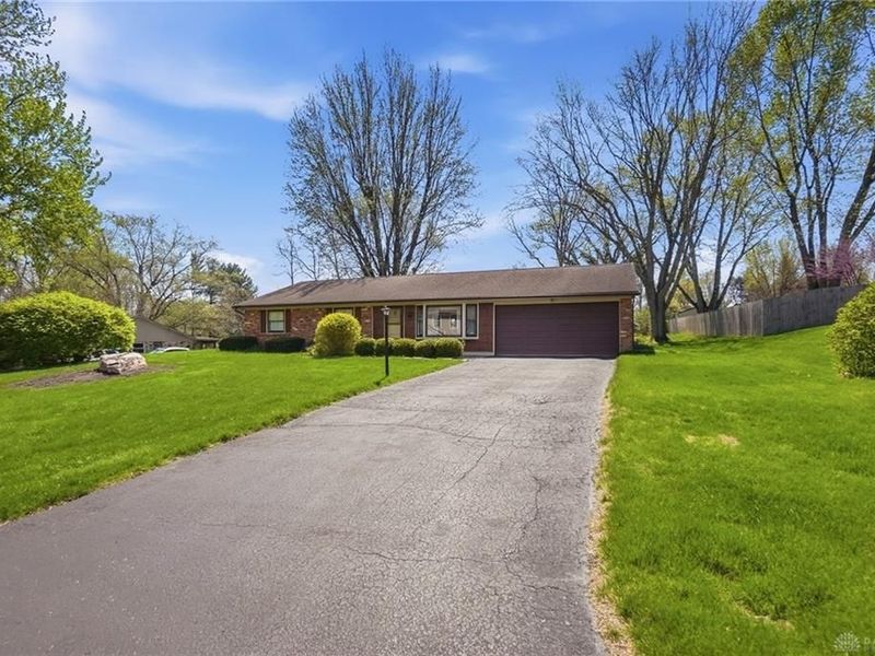 6225 Possum Run Road, Bellbrook, OH 45440 Photo 3