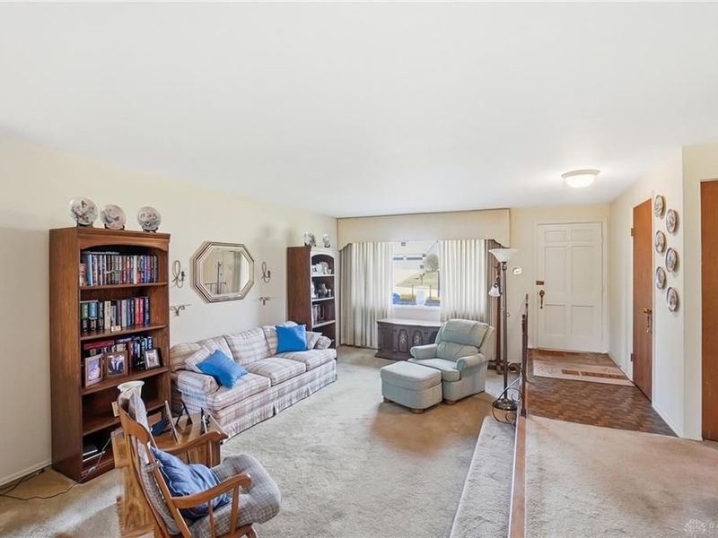 6225 Possum Run Road, Bellbrook, OH 45440 Photo 5