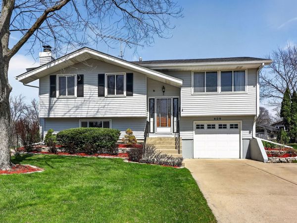906 Jeffery Court , Schaumburg, IL 60193