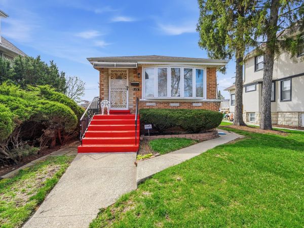 624 S 17th Avenue , Maywood, IL 60153