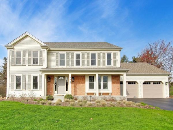 21752 N Mayfield Lane, Deer Park, IL 60010