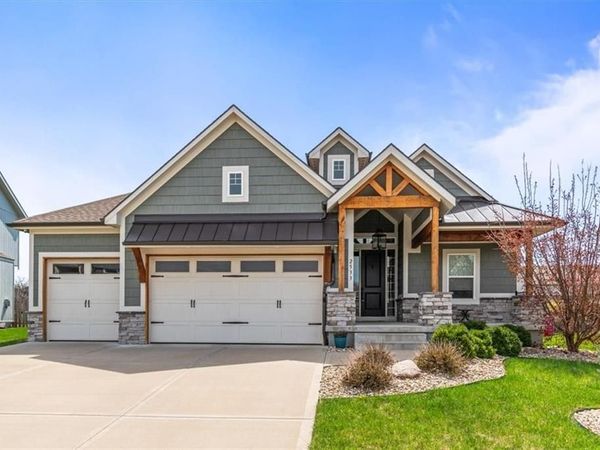 2533 SW Old Port Road, Lee's Summit, MO 64082