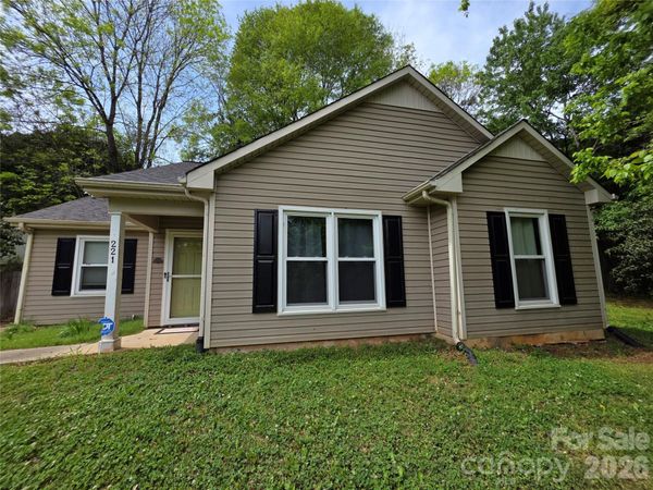 221 Auten Circle, Mount Holly, NC 28120