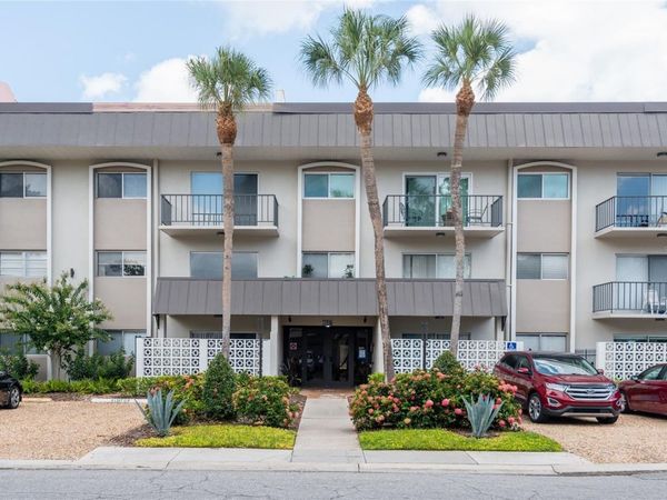 4607 W FIG STREET , Unit 203, TAMPA, FL 33609