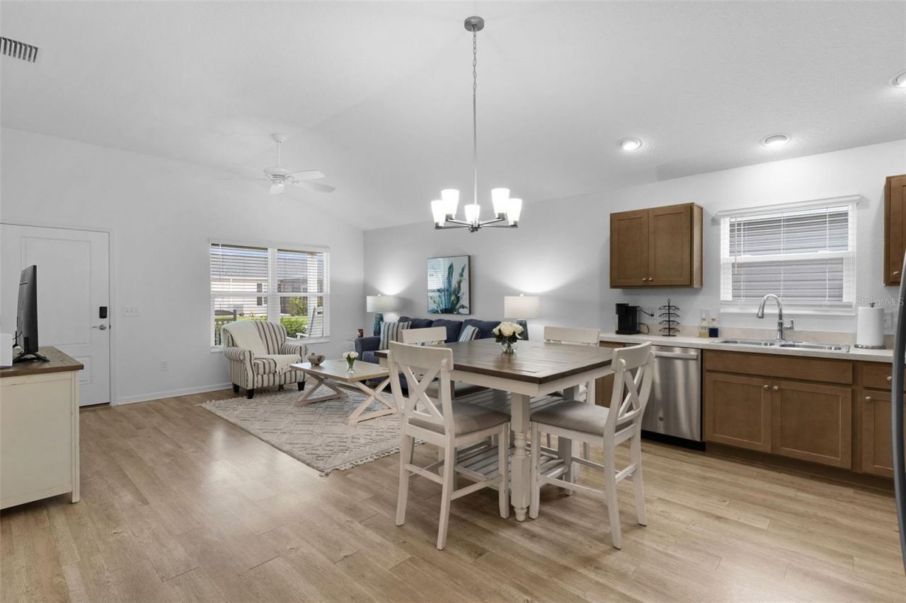 1926 Hux Court , The Villages, FL 34762 Photo