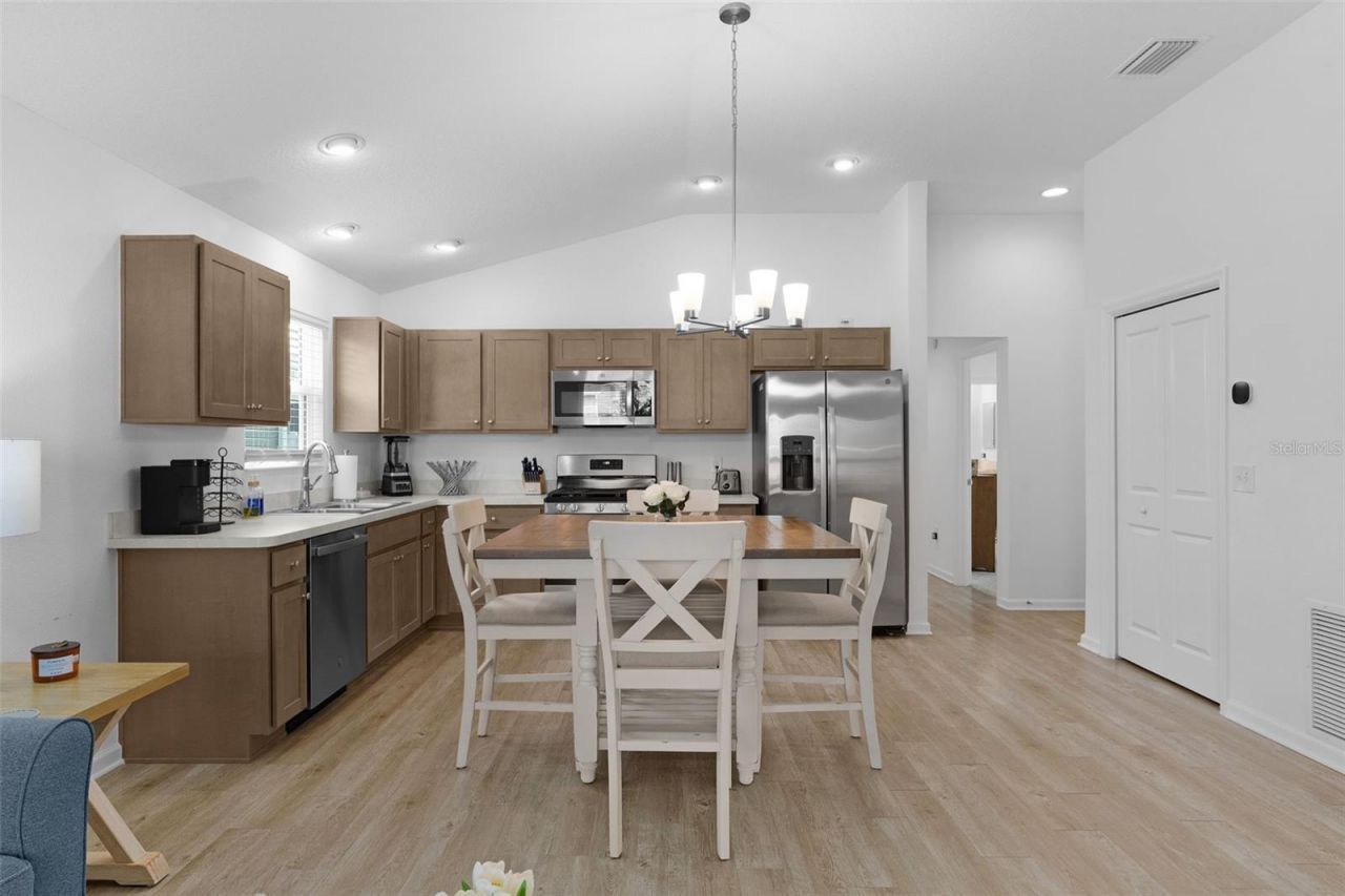 1926 Hux Court , The Villages, FL 34762 Photo