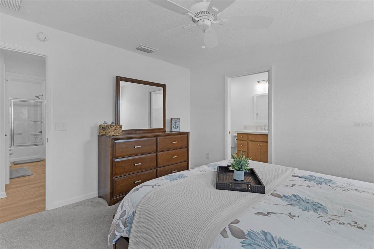 1926 Hux Court , The Villages, FL 34762 Photo