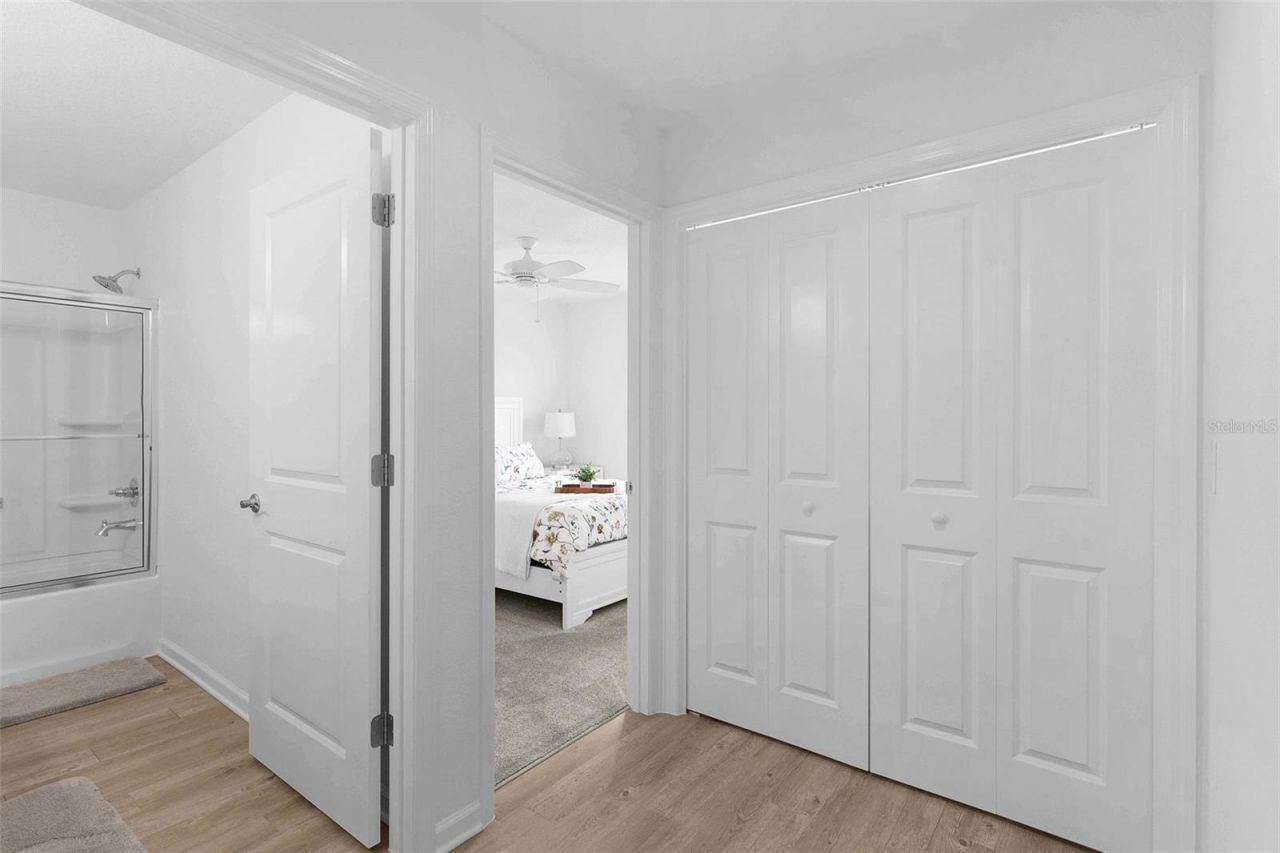 1926 Hux Court , The Villages, FL 34762 Photo