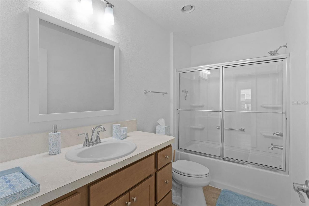 1926 Hux Court , The Villages, FL 34762 Photo