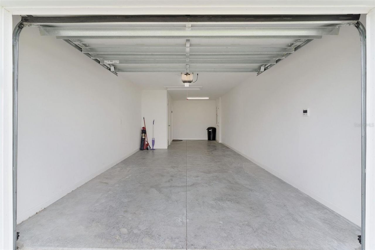 1926 Hux Court , The Villages, FL 34762 Photo