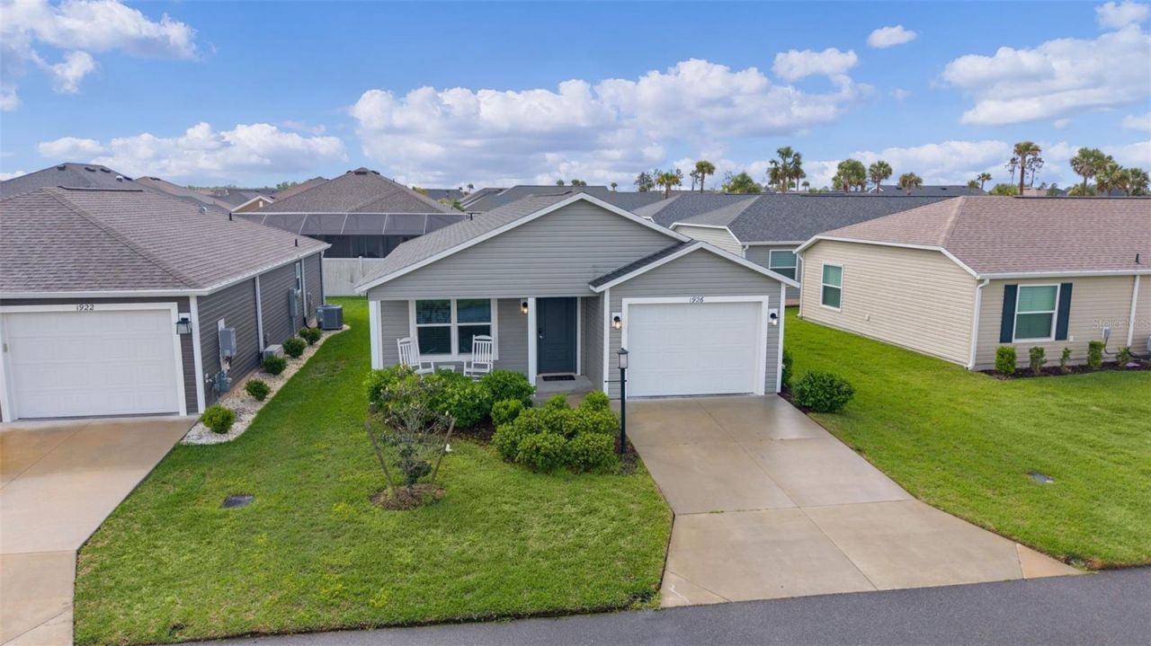 1926 Hux Court , The Villages, FL 34762 Photo