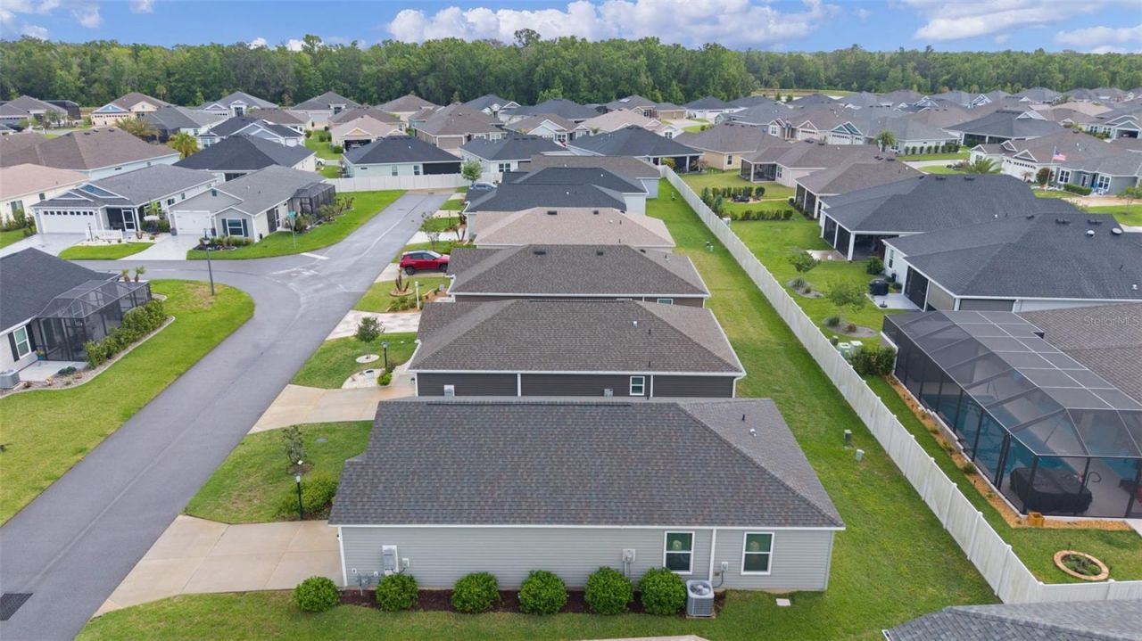 1926 Hux Court , The Villages, FL 34762 Photo