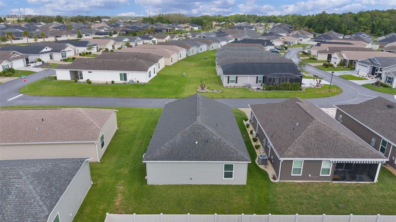 1926 Hux Court , The Villages, FL 34762 Photo