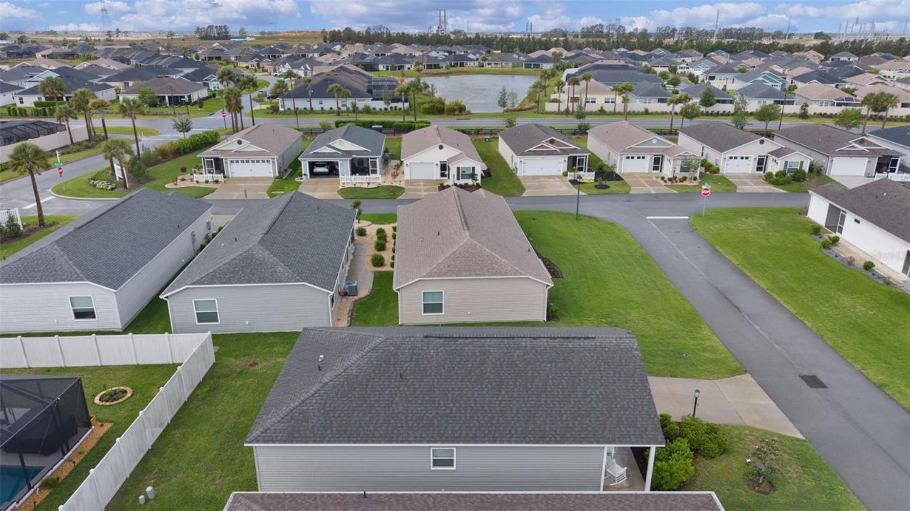 1926 Hux Court , The Villages, FL 34762 Photo